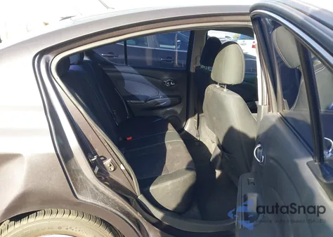 2015 Nissan Versa 1.6 S/1.6 S+/1.6 Sl/1.6 Sv z USA, uszkodzony, nr VIN 3N1CN7AP8FL825415